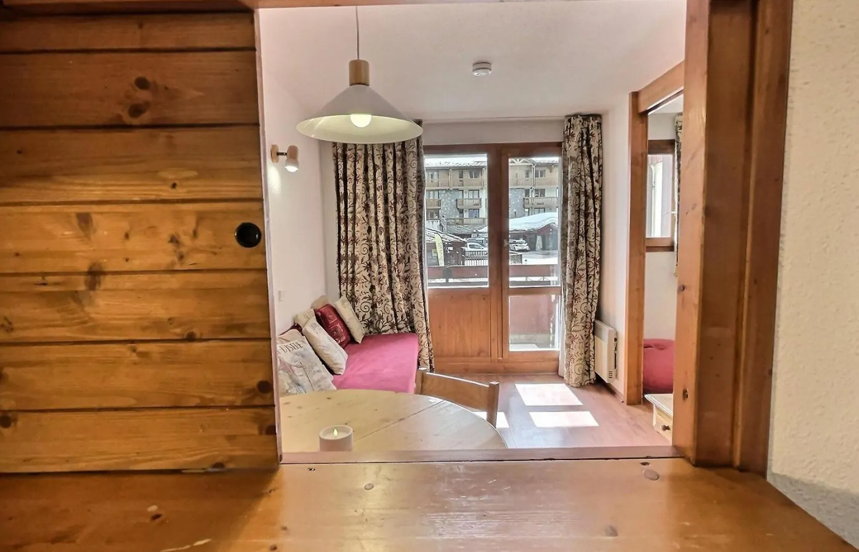 Apartment Residence Rond-Point Des Pistes III - Appartement 2 Pieces Pour 4 Personnes Situe A Val D'Isere, Skis Aux Pieds Et A 500M Du Centre Du Village, Navettes Gratuites Au Mae-1798